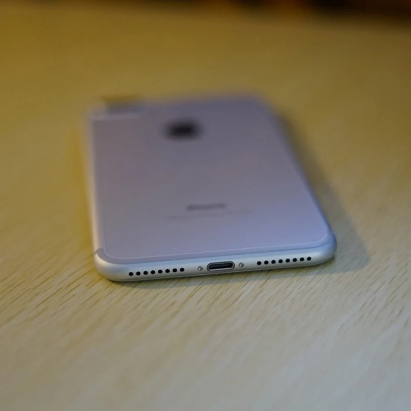 Apple iPhone 7 Plus, 3 Гб оперативной памяти, Оперативная память 32/128 ГБ/256 ГБ Встроенная память iOS 4 аппарат не привязан к оператору сотовой связи разблокированный сотовый телефон Quad-Core отпечатков пальцев 12MP чехол для телефона
