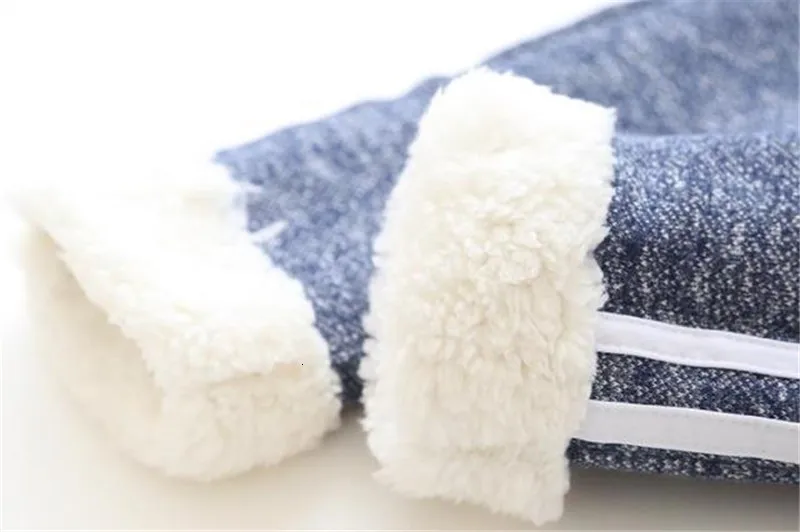 3552010084_403671774