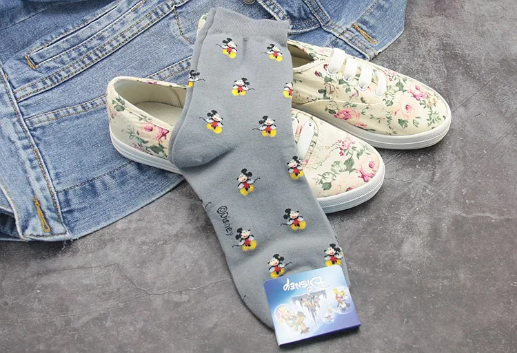 Disney Cartoon Cute Tube Autumn And Winter Warm Sweat Candy Cotton Ladies Socks Cartoon Fashion Minnie Mickey Socks