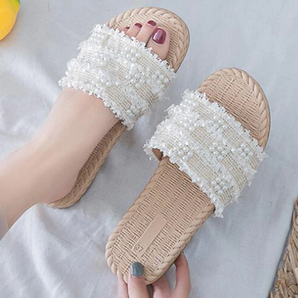 trendy beach shoes