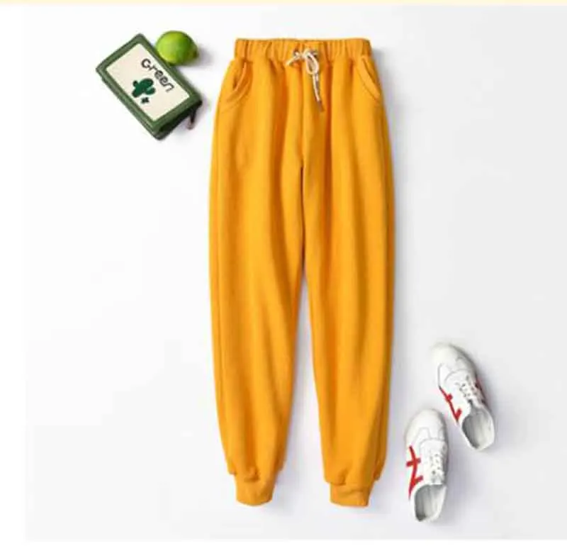 Цвет: желтый Winter Cashmere Harem Warm Pants Womens Velvet Thick Cotton Lambskin Pants Streetwear Loose Causal Joggers Women Trousers S-3XL - Цвет: Цвет: желтый