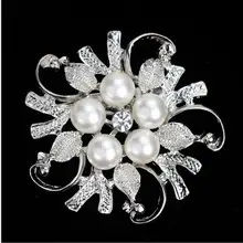 Ebay e-commerce explosions alloy pin female AliExpress hot fashion Pearl brooch corsage spot