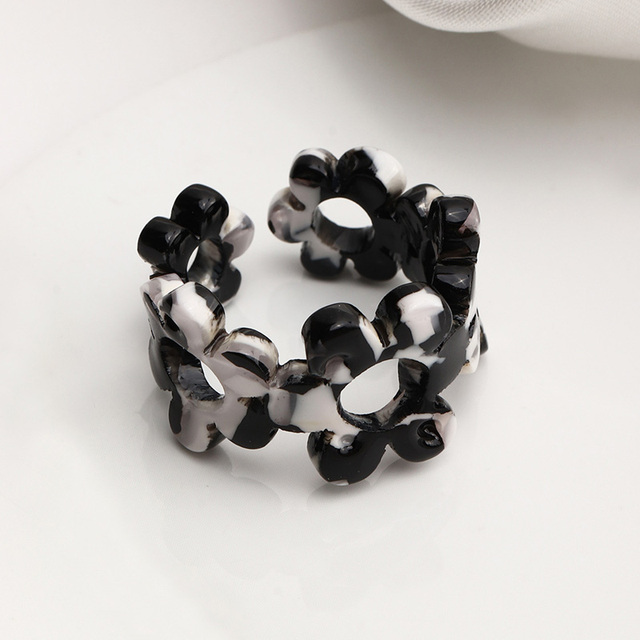 Adjustable Acetic Acid Flower Rings for Women Lady Personality Leopard Acrylic Opening Ring Finger Jewelry Gift