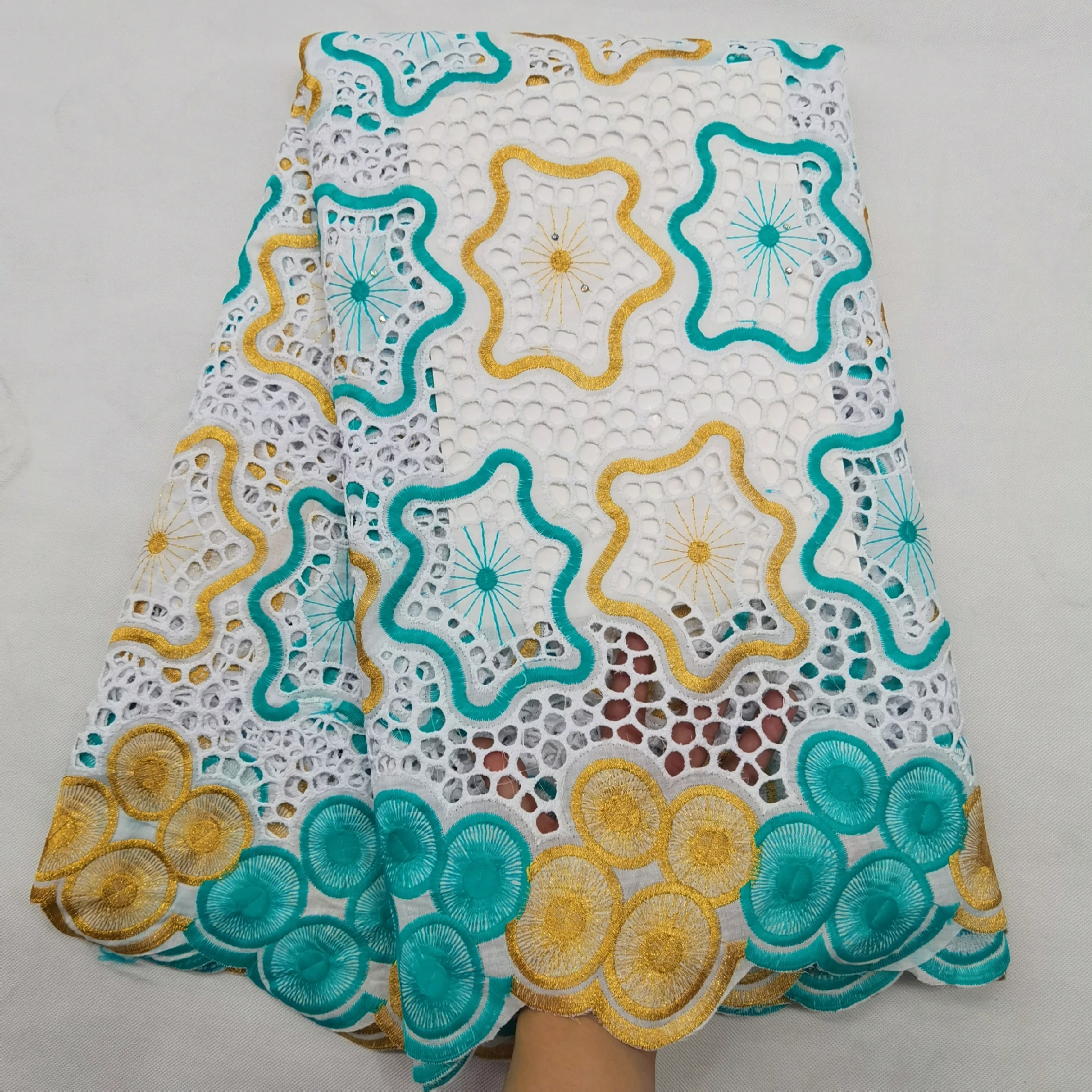 

High Quality Swiss Voile Lace In Switzerland Embroiderey African Dry Lace Fabric Eyelet Cotton Lace For Nigerian Dress Sew