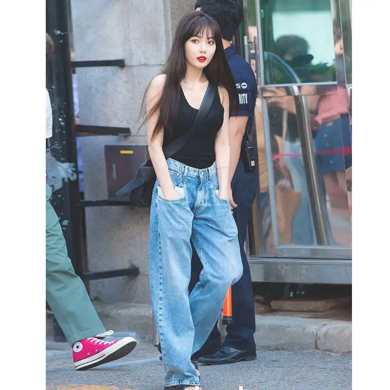 high waisted jeans celebrity