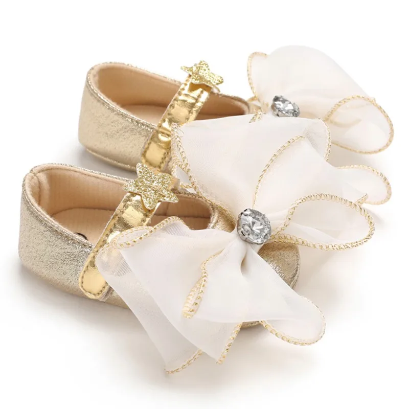 Весенне-Осенняя обувь для маленьких девочек; Повседневная дышащая обувь золотистого цвета с бантом; нескользящая обувь на мягкой подошве для первых шагов