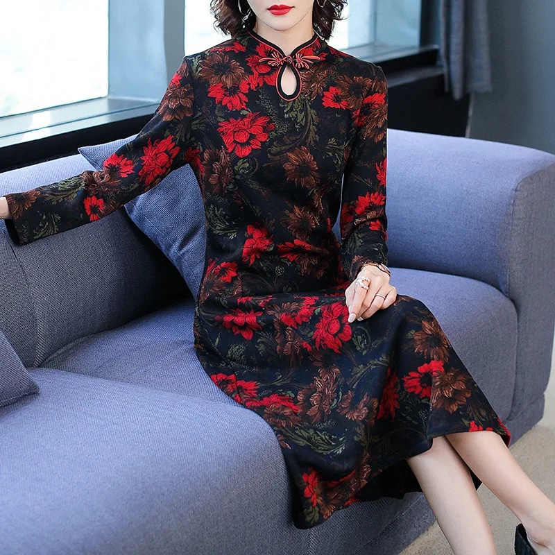 

2019 Autumn And Winter New Style Middle-aged Lady Brushed And Thick Floral Printed Dress over-the-Knee Large Size Improved Cheon