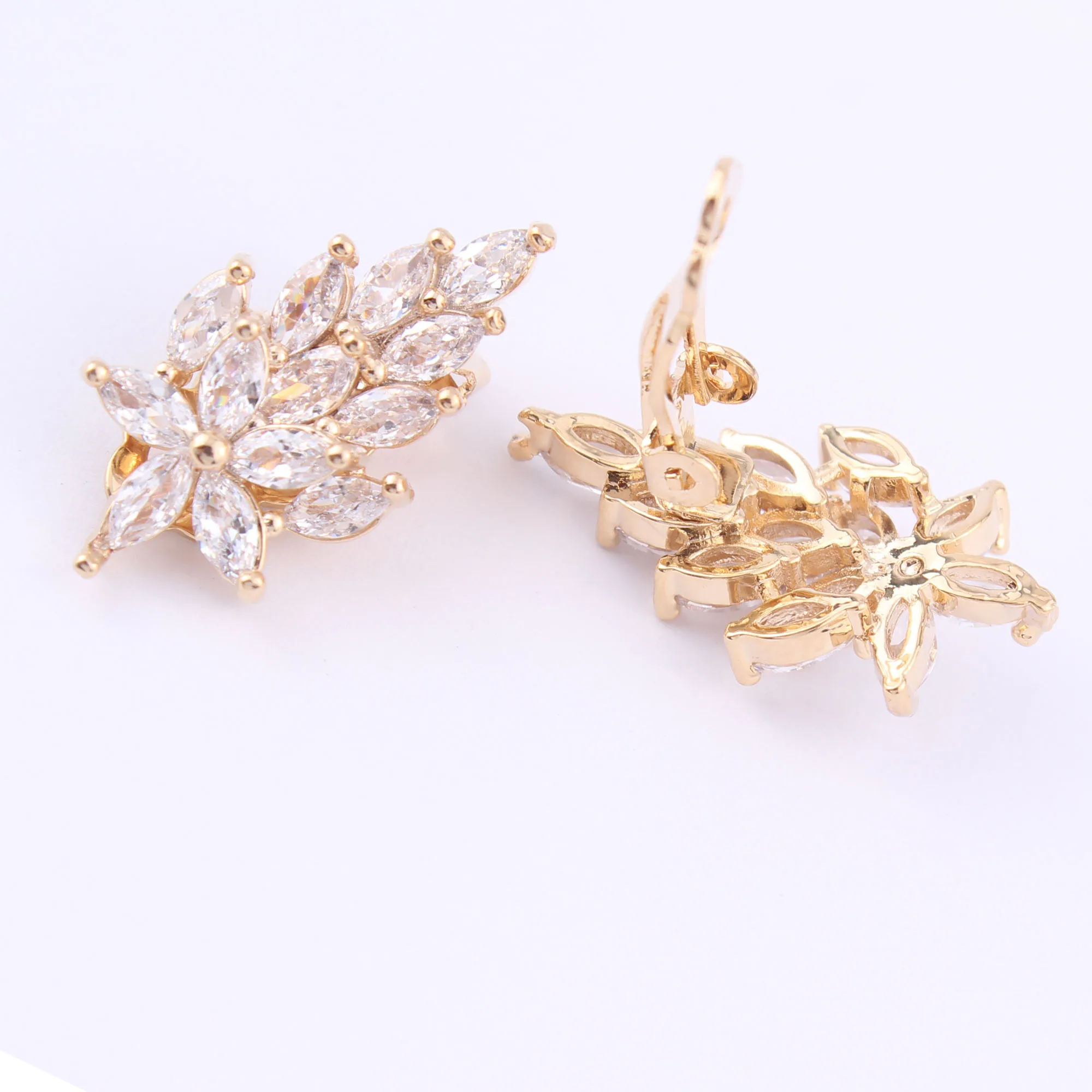 AAA CZ Leaf Shape Clip on Earrings Not Pierced For Women Girls Luxury Fashion Bridal Wedding Ear Cuff Earrings Good Gift