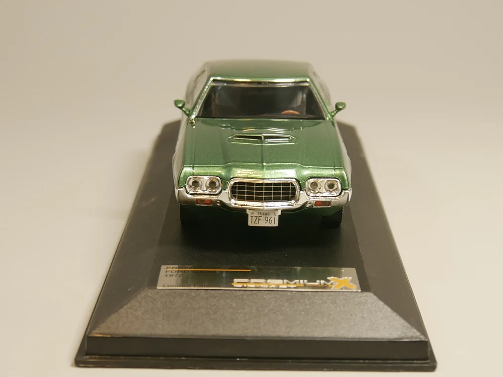 Премиум X 1:43 Ford Gran Torino 1972 литая модель автомобиля| |