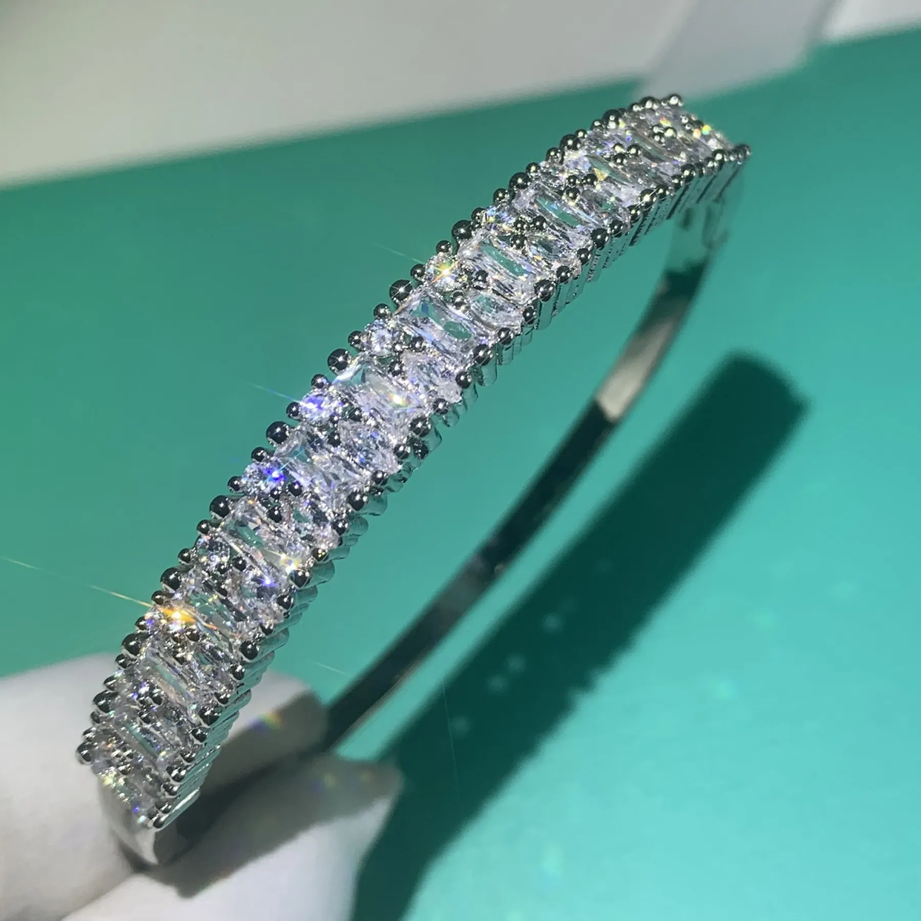 

Sparkling Hot Sale Bangle For Women Luxury Jewelry 925 Silver Fill Princess Cut 5A Cubic Zirconia Women Wedding Bangle Gift