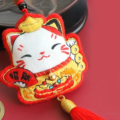 Hand Embroidery Kit Maneki Neko Cat Design Lucky -   Cat embroidery  design, Hand embroidery kit, Hand embroidery art