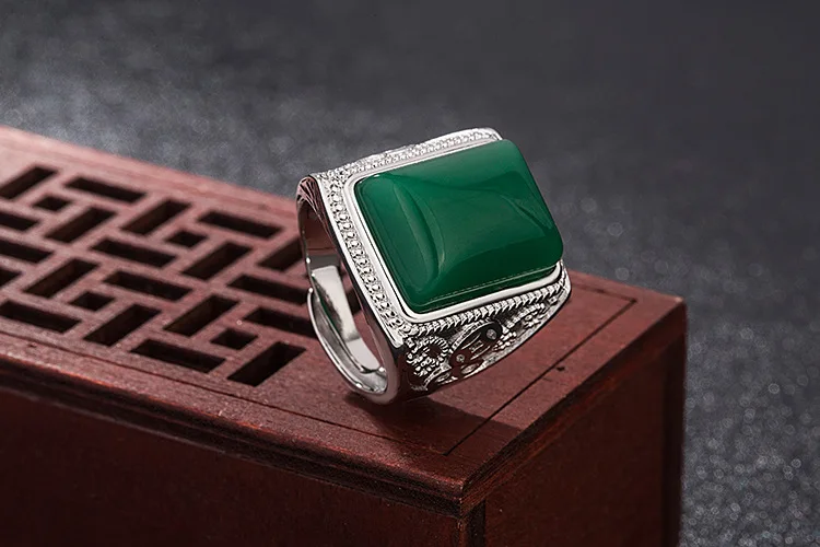 13341503647_897938250