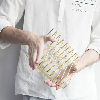 

Book Shelf Holder Bookshelf Table Iron European Creative Simple Art Gold for Student End Rose Northern Ins-style Elastic