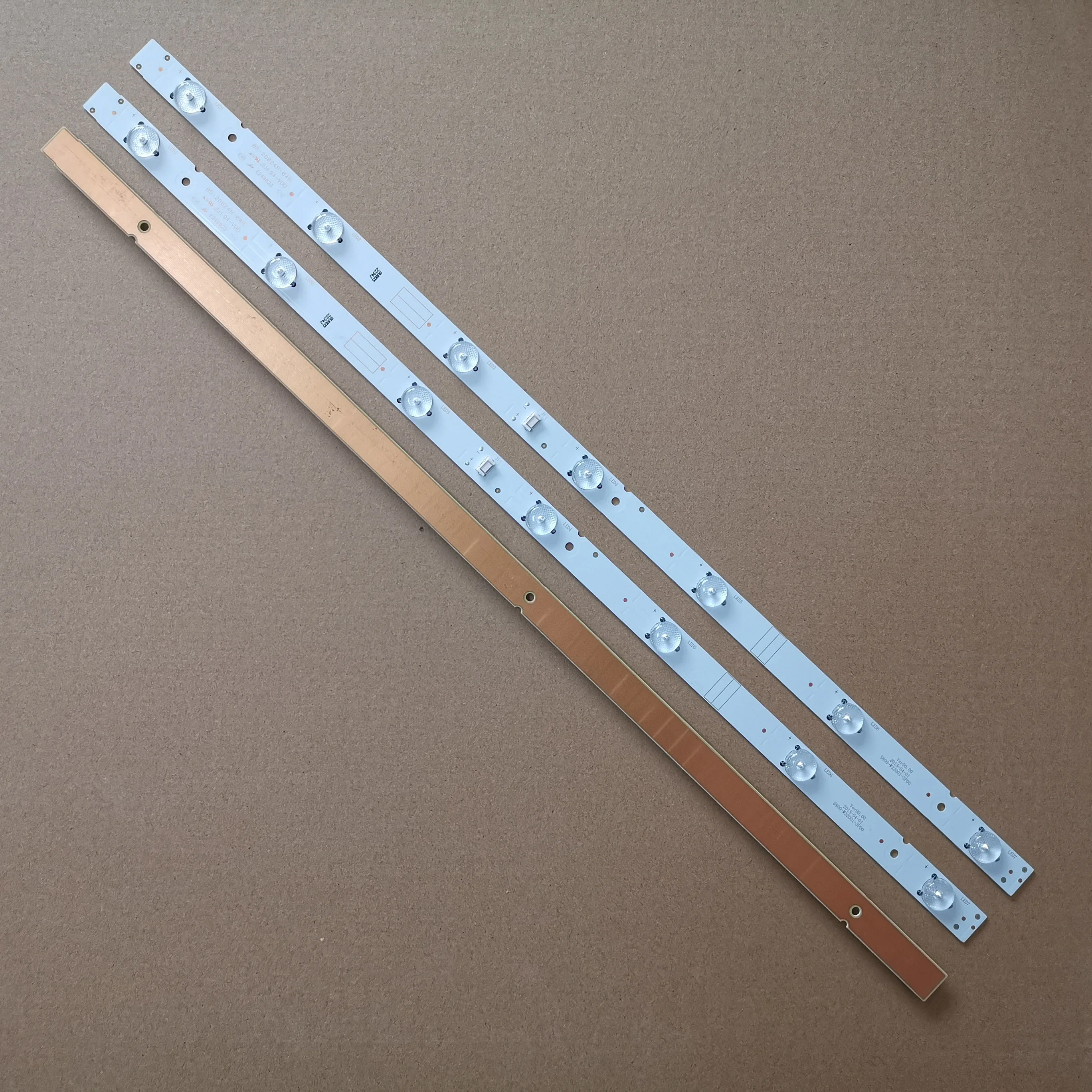 3 шт. новая Оригинальная 32 &quotСветодиодная лента 7LED 5800 W32001 3P00 05 20024A 04A для LC320DXJ SFA2