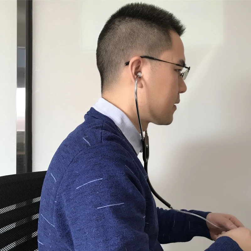 Stetoscopio per apparecchi acustici binaurale per testare