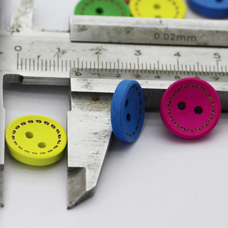 100 шт. 7-цвет 15 мм Комплект фильтров с круговой цвет пунктирной линии деревянная пуговица DIY hand-made швейная фурнитура