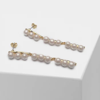 

Amorita boutique Fashionable long style can move artificial pearl drop earring