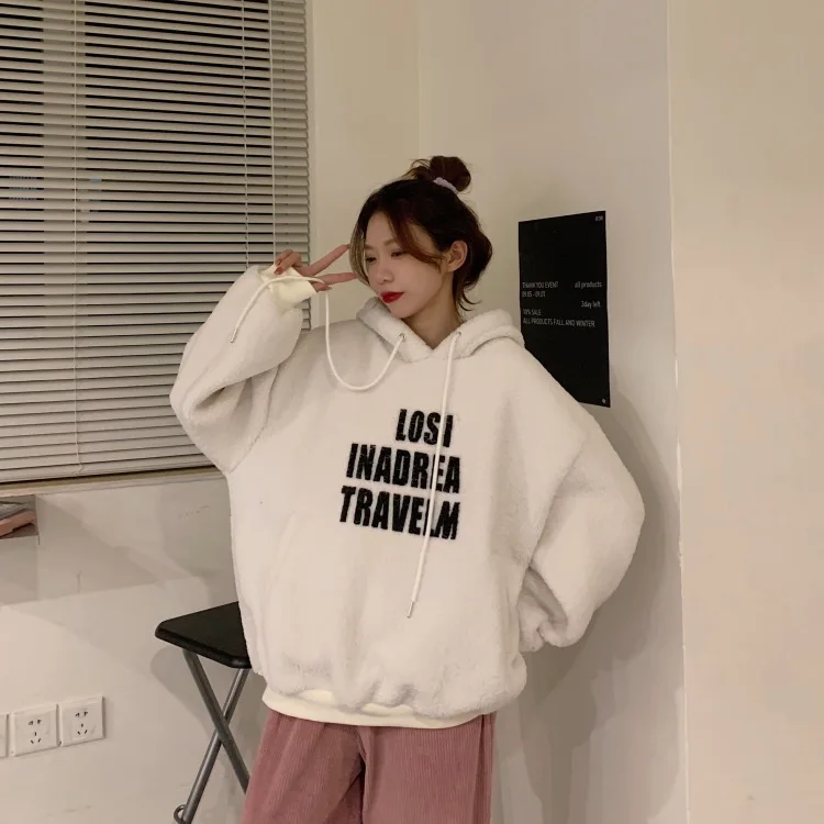 PX3382 2020 new lamb wool hooded loose letters