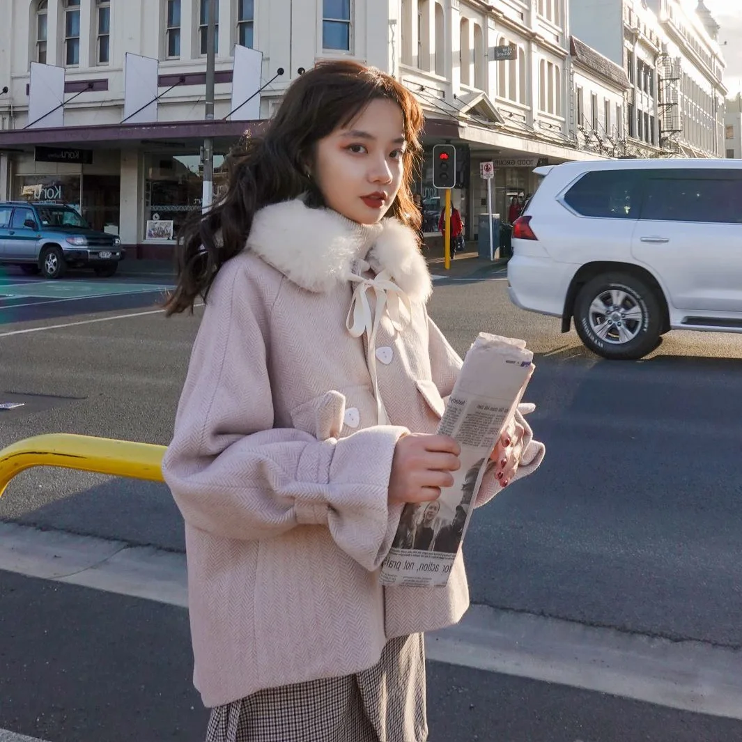 

Photo Shoot Main Push INS Sweet Tea Color Bow Lace-up Large Fur Collar Single Breasted Herringbone Woolen Jacket Women's
