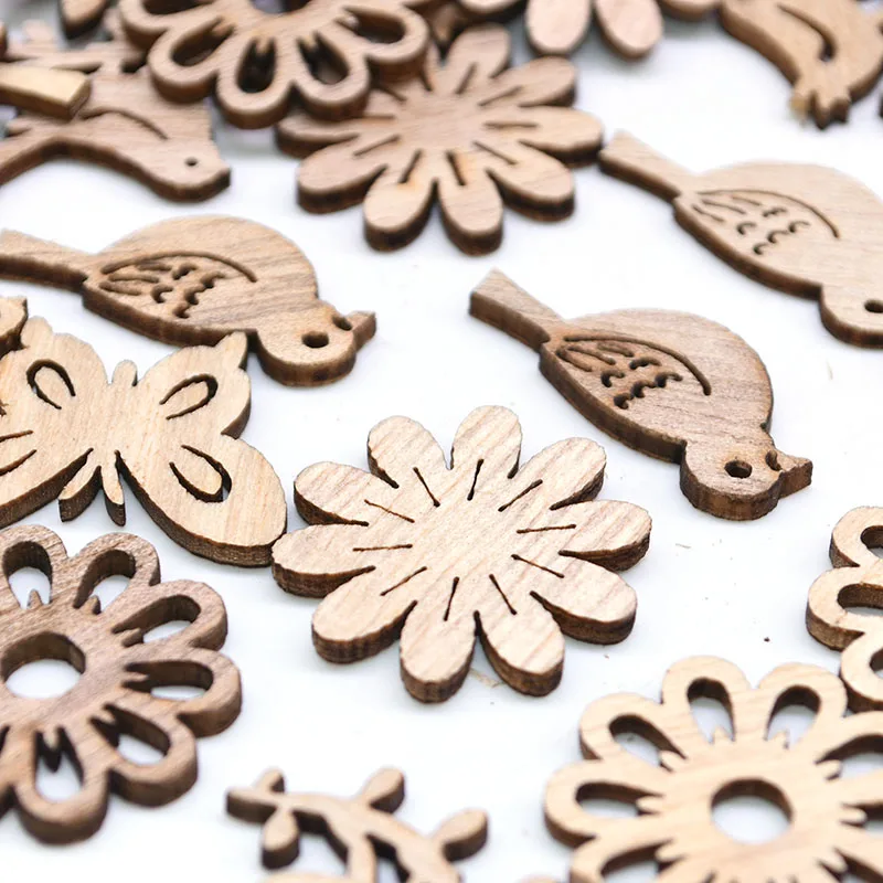 50Pcs/lot Christmas Wooden Blocks Tree Hanging Ornament Santa Claus Elk Snowflake Xmas Decorations New Year Kids Favor Decor