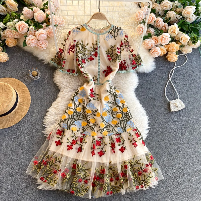  Retro Mesh Embroidery Ruffles Dress 