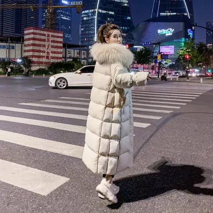 Goede Katoenen jas 2019 nieuwe mode wilde losse jas vrouwen lange paragraaf over de knie winter donsjack winter zwart wit