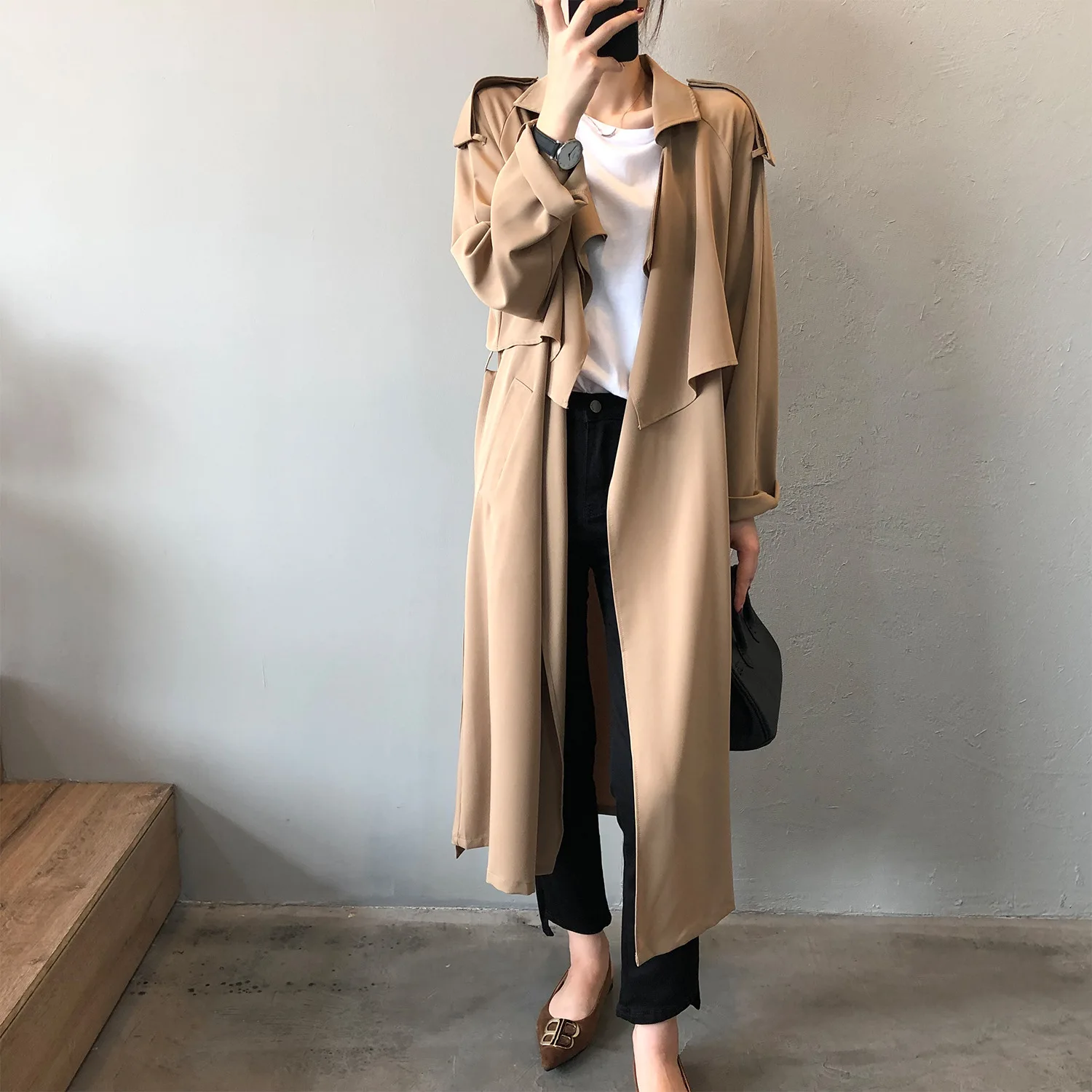 Johnature Korean Vintage Loose Sashes Women Trench 2025 Autumn New Loose Turn-down Collar Long All Match Female Coats