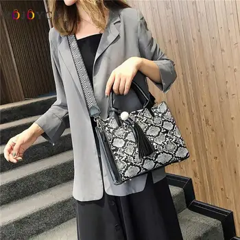 

Fashion Serpentine PU Leather Handbag Luxury Snake Print Women Bag Tassel Crossbody Bags
