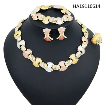 

Yulaili 2019 Trendy Rhinestone Necklace Stud Earrings Bracelet Ring Nigerian Wedding African Bridal Jewelry Sets Free Shipping