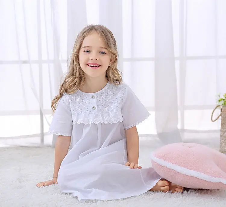 nightgowns and robes	 Girls Pajama Dress Summer  Lace Sleeveless Girls Nightgown European Fashion Princess Sleepwear Sweet Baby Nightdress  vestidos Sleepwear & Robes	