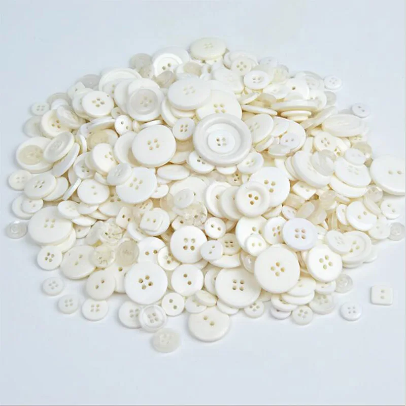 white mix 600 шт 2 отверстия/4 отверстия круглые пластиковые пуговицы смешанные полимерные пуговицы, аксессуары для одежды DIY - Цвет: white mix