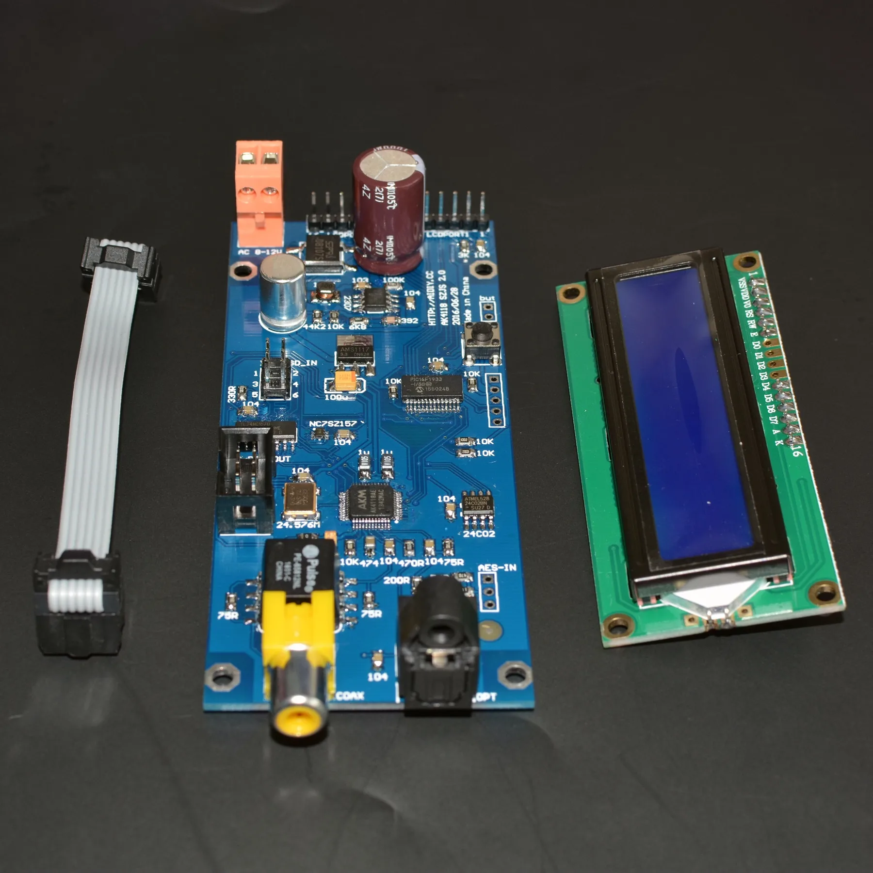 AK4118 Digital Receiver Board Coaxial Fiber AES to I2S Sampling Rate Display Supports I2S Input AK4118 Digital Receiver Board Coaxial Fiber AES to I2S Sampling Rate Display Supports I2S Input