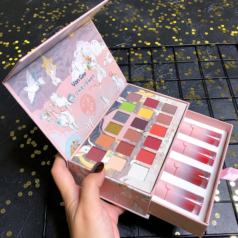 

Makeup Set 1PC Eyeshadow Palette+4PCS Lipstick Shimmer Matte Glitter Eyeshadow Pallete Metallic Pigmente Makeup Palette Lipgloss