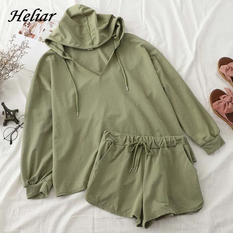 

Heliar Hood Drastring Cargo Pullover and Shorts 2019 Autumn Highstreet Two Pc Outfits Women Summer Suits Coat and Shorts Suits