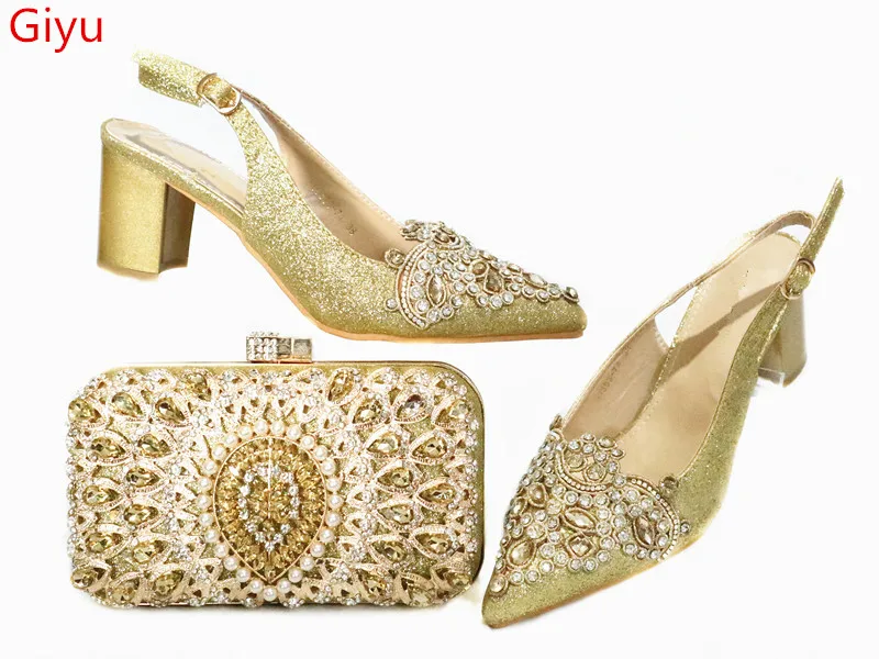 型号GG119 38-43 6.5CM 价格195  颜色：金色