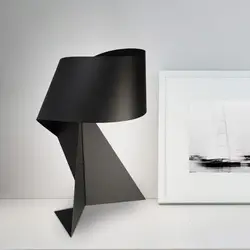 Скандинавский белый черный Настольный светильник креативный складной дизайн кованого металла Настольный светильник для спальни офисный