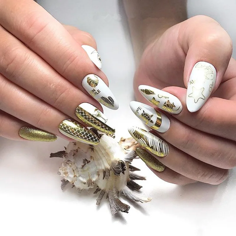 

2020 New 3D Nail Art Stickers Bohemia Black White Gold Animal Image Nails Stickers for Nails Sticker Decorations Manicure Z348