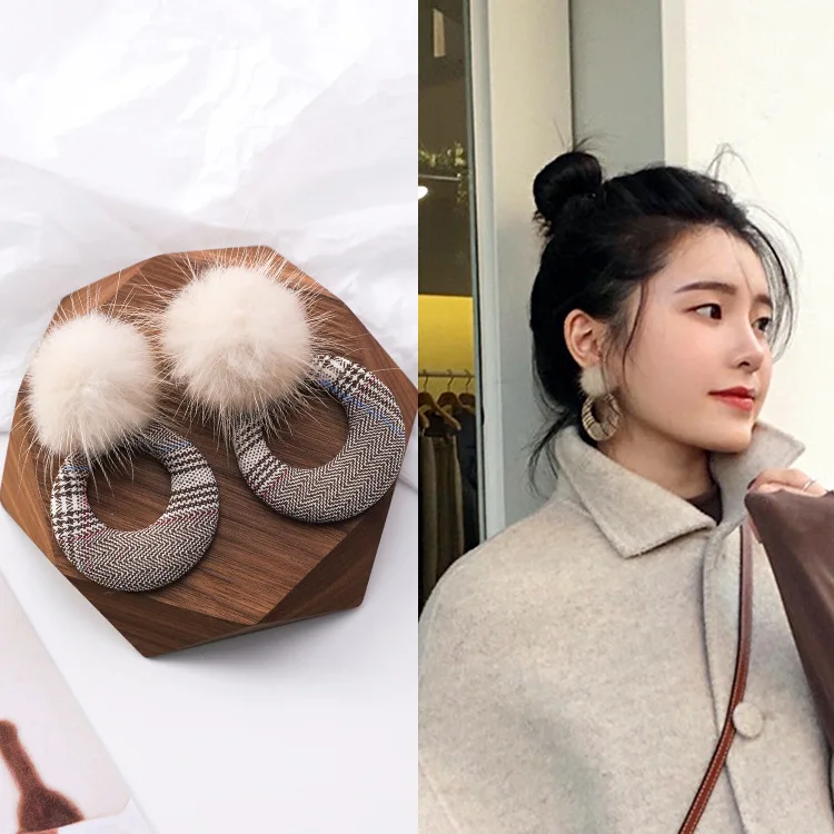 

Pompon Ball Plaid Round Circle Cute Autumn Fall Winter Vintage Women Girl Drop Earrings Korean Japan Fashion Jewelry Accessary