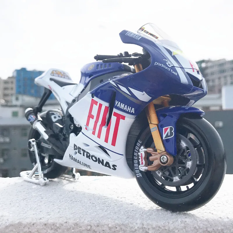 Модель литая из сплава Maisto для автомобилей Fiat Yamaha46th2009 1:10 |