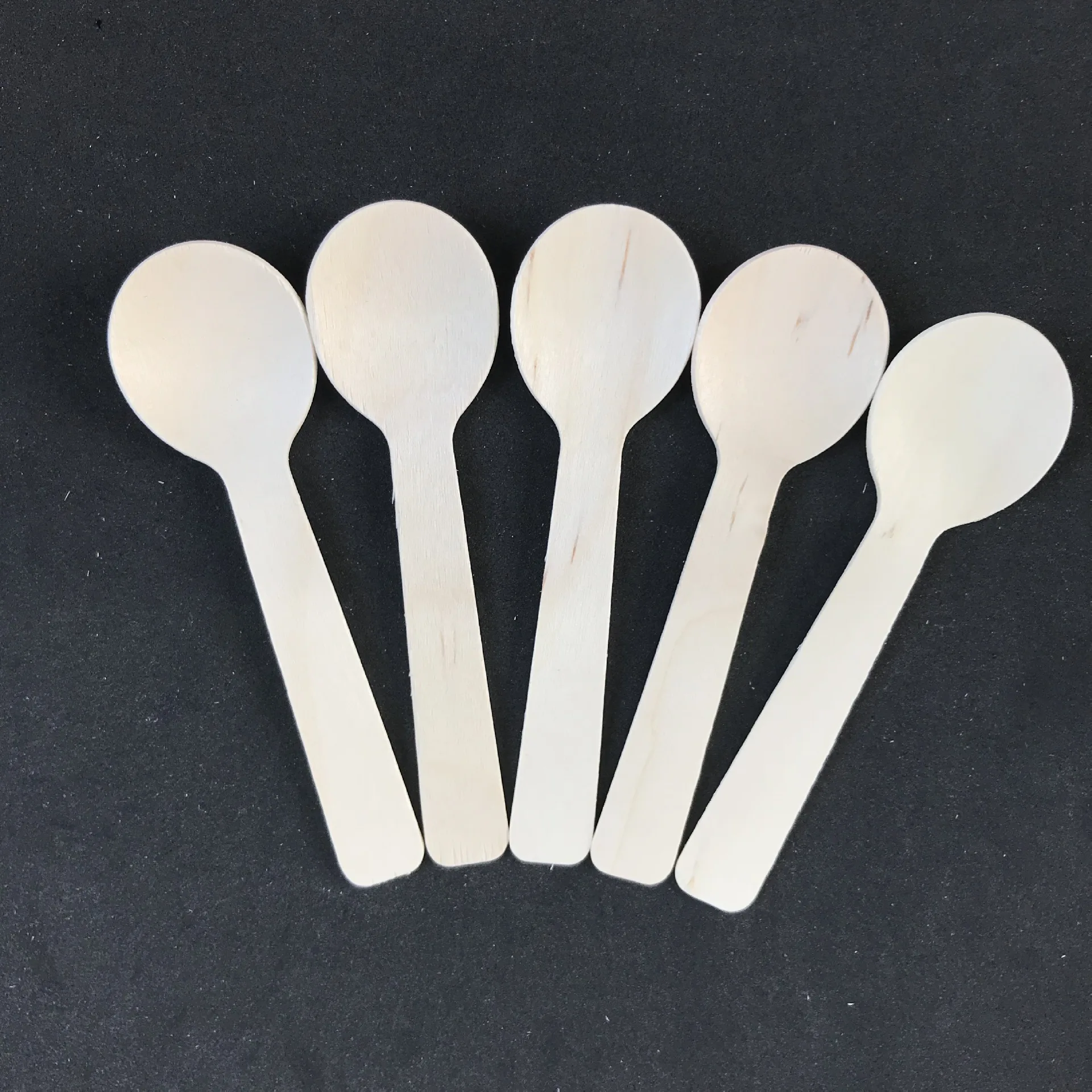 100pcs Disposable Healthy new wooden cake spoon Smooth Natural Ice Cream Spoons Dessert kid spoon for Yogurt mini small spoon