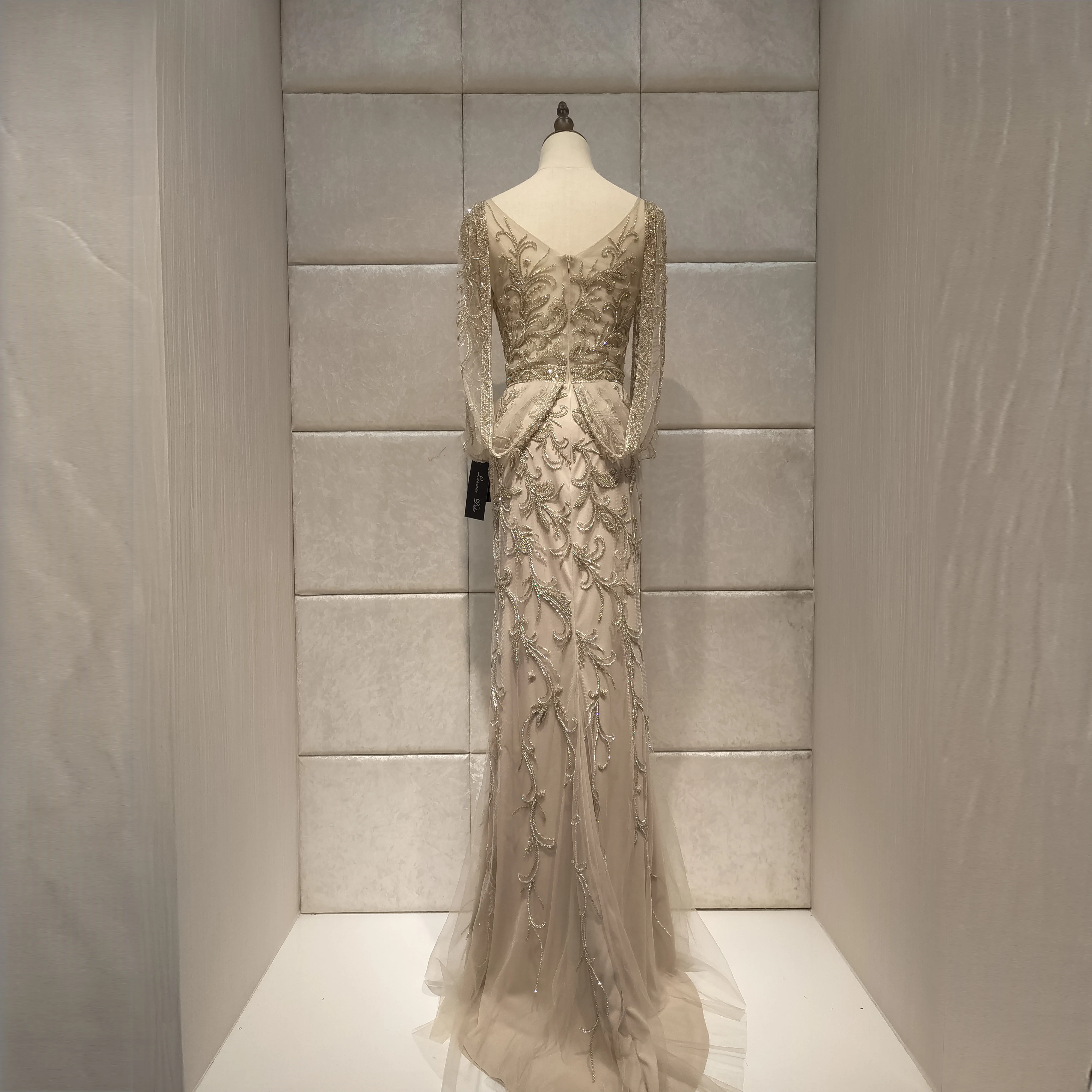 Характерные вечерние платья с перьями; Новинка года; vestido de noiva abendkleider robe de soiree; длинное платье