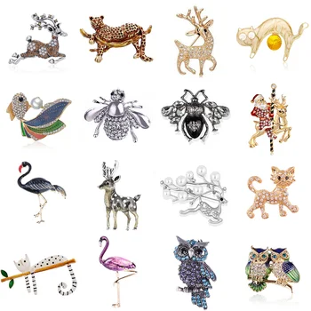 

Cute Running Deer Brooches For Women Xmas Gifts New Year Fashion Reindeer Elk Rhinestones Christmas Brooch Broche