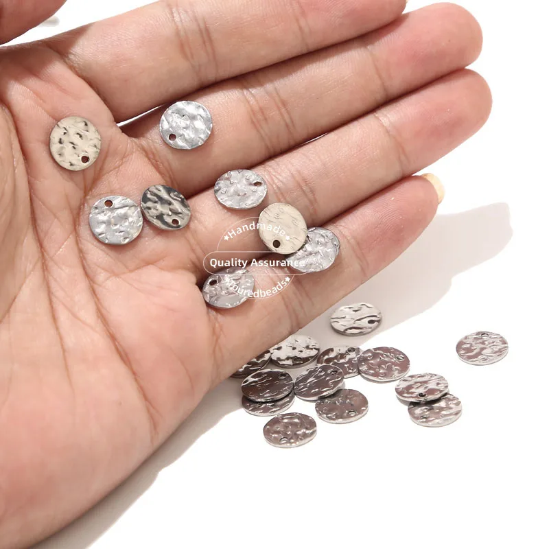 TOUREDBEADS 20pcs 망치로 쳐진 디스크 매력 8mm 10mm 12mm 골드 도금 스테인레스 스틸 라운드 빈 동전 비즈 DIY 목걸이 만들기위한
