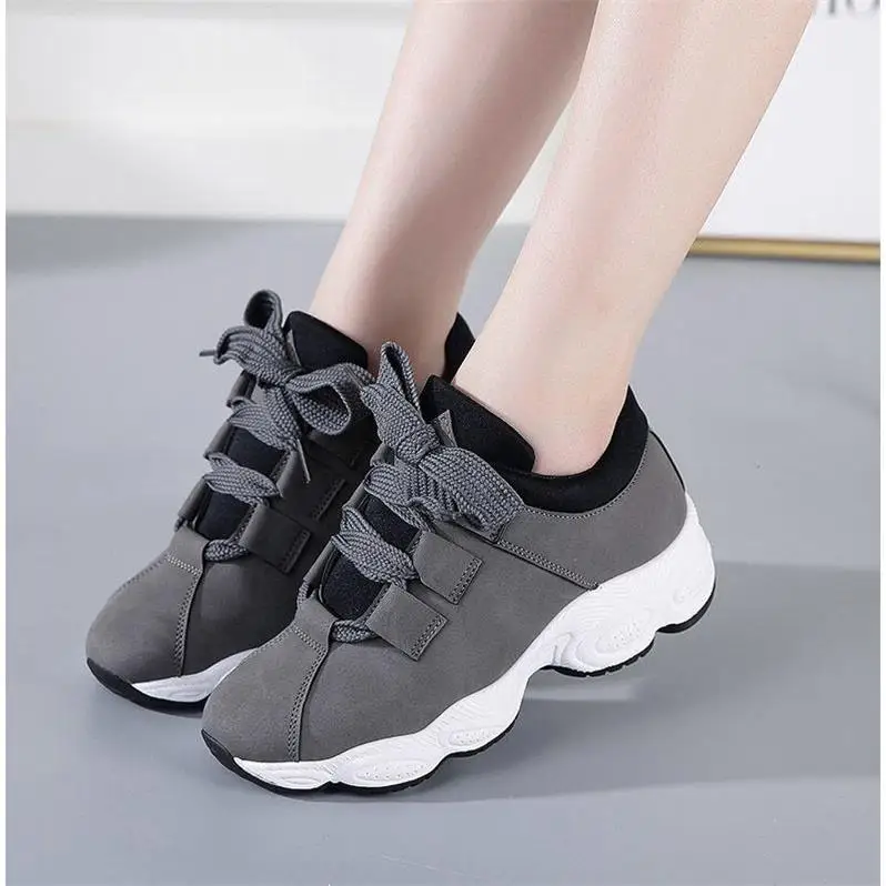 Лидер продаж; теннисные туфли; женские кроссовки на платформе; женская уличная спортивная обувь; женская обувь; Tenis feminino zapatillas mujer Deportiva - Цвет: Серый
