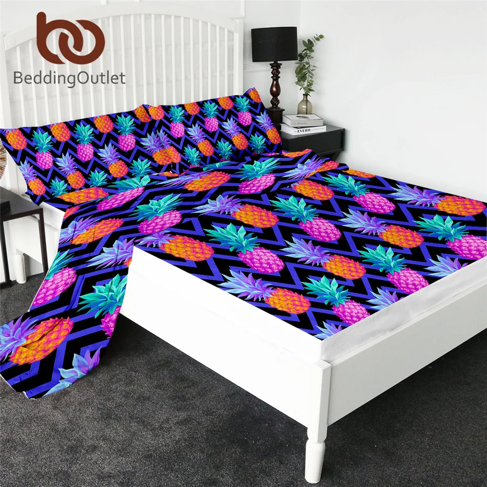 Натяжная простыня BeddingOutlet с ананасами набор постельного белья тропическими