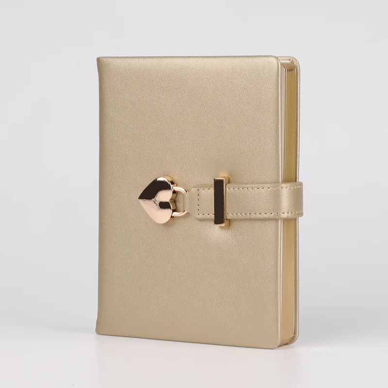 B6  노트 하트 잠금 장치가 있는 통치 저널 줄 일기