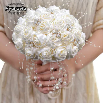 Bonito ramo de flores en cinta color marfil, impresionante adorno de perlas para novia, Ramos para dama de honor en boda, ramo de novia BY53
