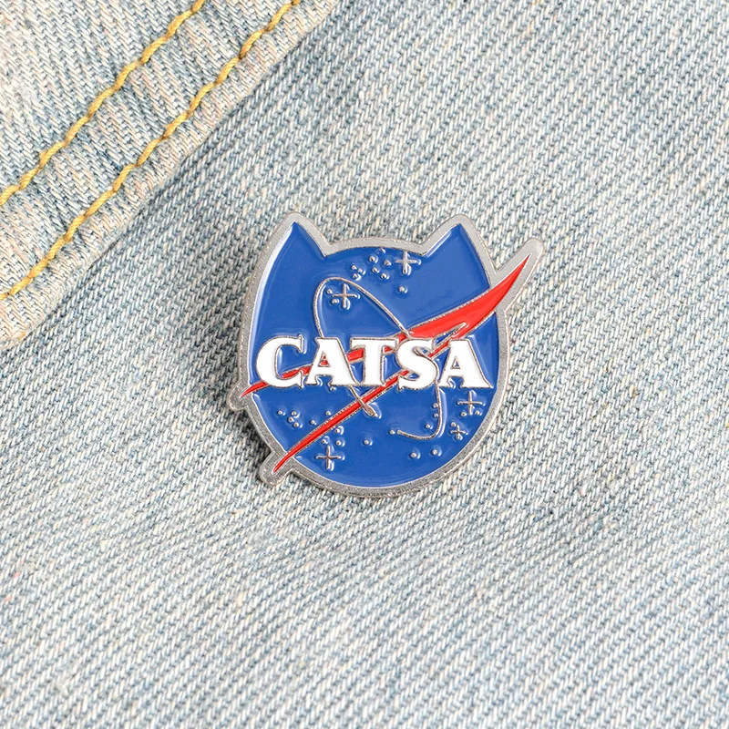 

Funny Jewelry Gift for Friends Cat Planet Enamel Pin Custom Starry Cat Face Brooches Animal Badge for Bag Lapel Pin Buckle