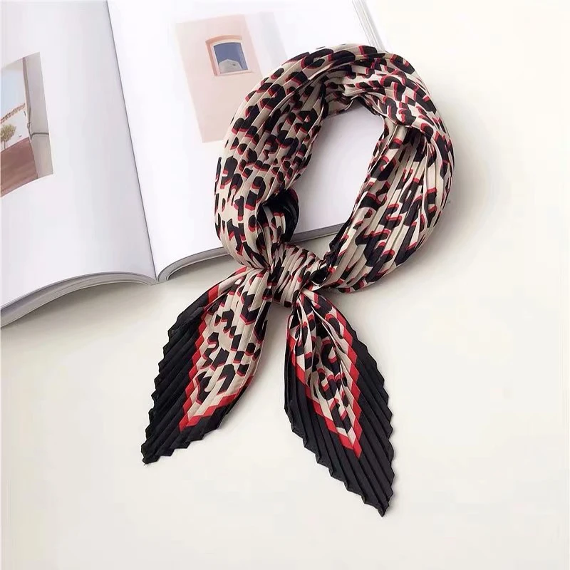 

Fashion Designer Women Silk Neck Scarves Female Elegant Leopard Print Hair Band Lady Pleated Scarfs Head Scarf Bandana