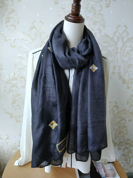 new German Brand Womens High Quality Scarf womens scarves, Autumn fashion scarves Shawl - Цвет: Белый
